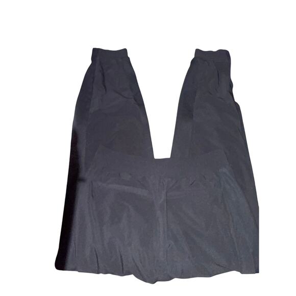 Athleta Joggers. Size 8. Zipper pockets in front and back. Ribbed on outside - Picture 1 of 6